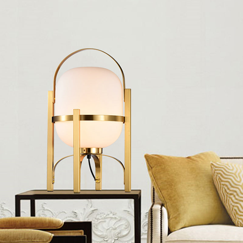 Postmoderne LED-nachttafellamp, ovale bureaulamp met gouden afwerking en wit/rookgrijze glazen kap