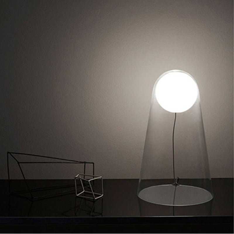 Mesa cónica minimalista Lámpara de noche de viernes de vidrio transparente con sombra modo en el interior
