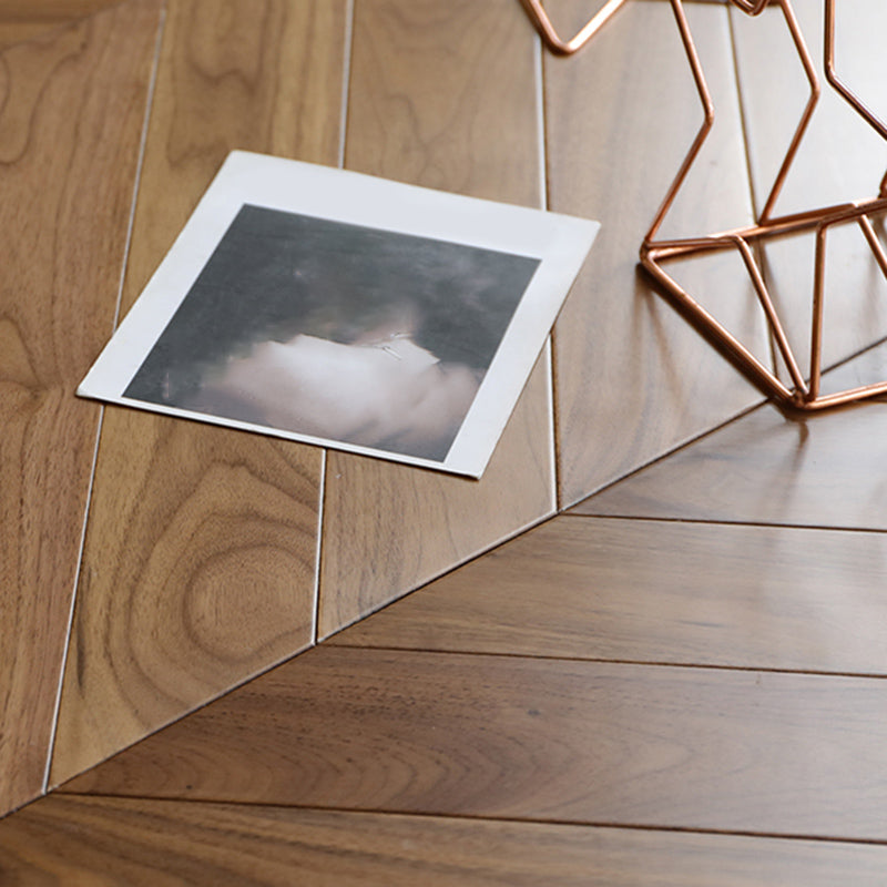 Traditional Wood Floor Planks Solid Wood Click-Locking Wood Tile Set