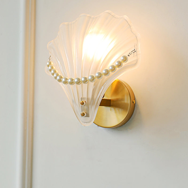 Modern Shell Wall Lamp 1-Light Wall Mount Lamp with Glass Shade for Bedroom