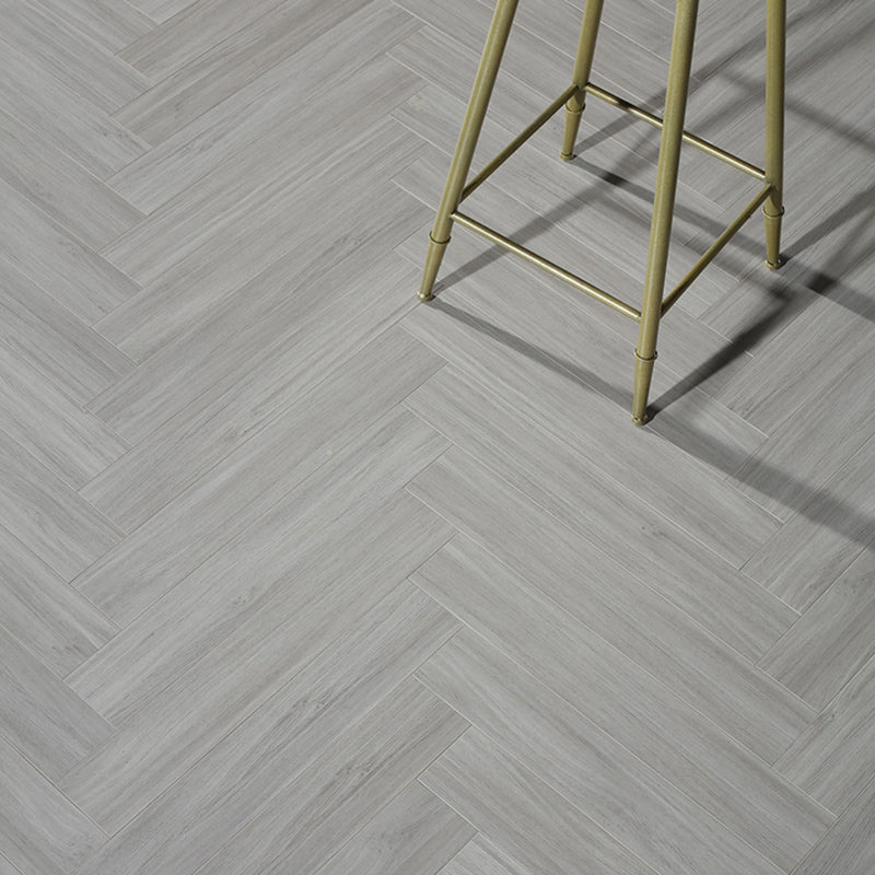 Traditional Flooring Planks Solid Wood Click-Locking Parquet Wooden Floor