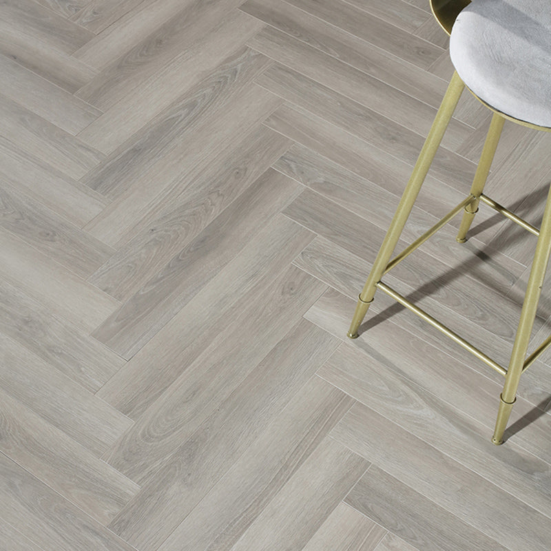 Traditional Flooring Planks Solid Wood Click-Locking Parquet Wooden Floor