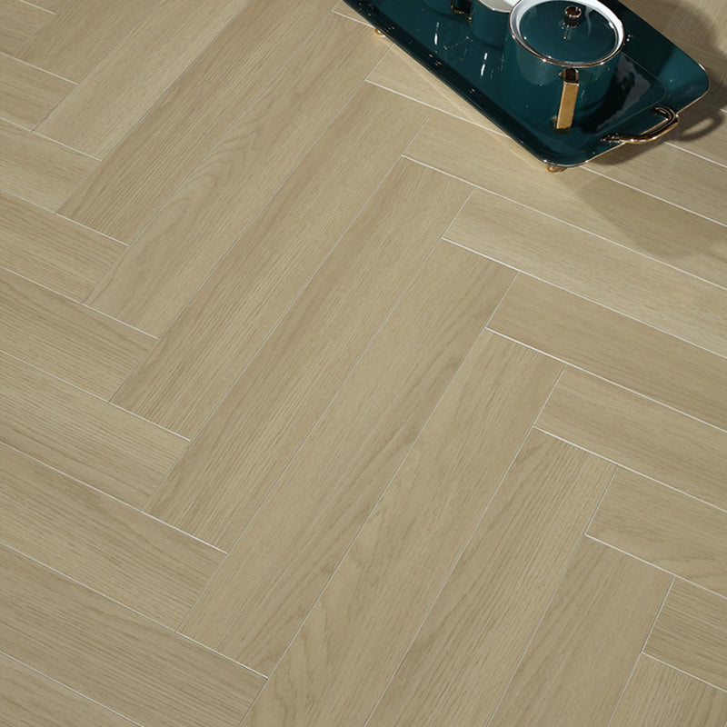 Traditional Flooring Planks Solid Wood Click-Locking Parquet Wooden Floor