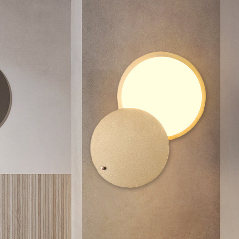 Metal Round Wall Sconce Light Contemporary LED Wall Lamp Fixture in Gold with Rotatable Design