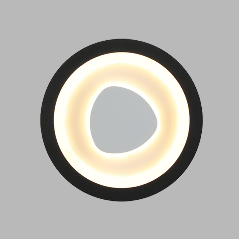Cercle simple et triangle luminaire mural Metal LED Ponce d'angle en noir avec une teinte acrylique