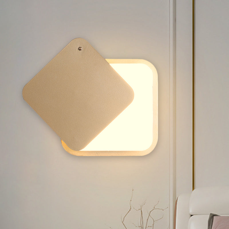 Gold Finish Square Wall Lighting Modernism LED Metallic Wall Sconce with Rotatable Design