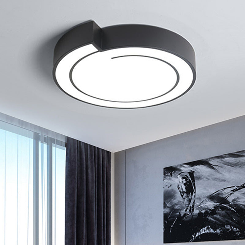 White/Black Round Ceiling Flush Minimalist 18"/21.5" W LED Metal Flush Mount Fixture in Warm/White Light