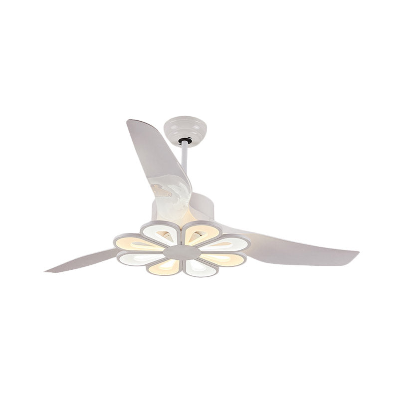 Metallic Fan Hanging Fan Light Contemporary 50 "Wide Led White Semi Flushmount mit 3 Klingen