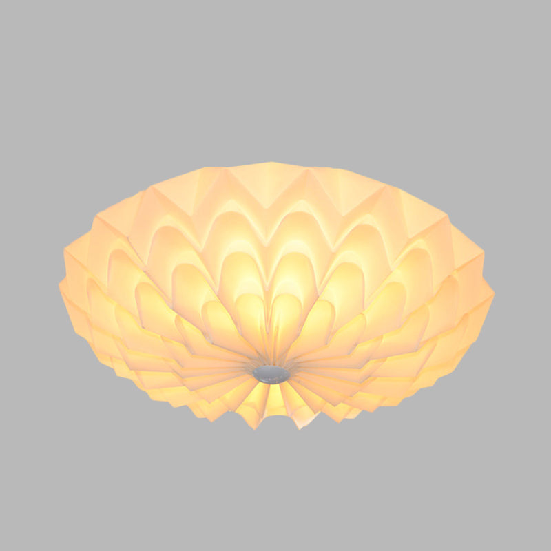 3 Köpfe Schlafzimmer Flush Montage Licht Armatur Modernist Weiß Finish Flush Lampe mit Faltschüssel Acryl Schatten