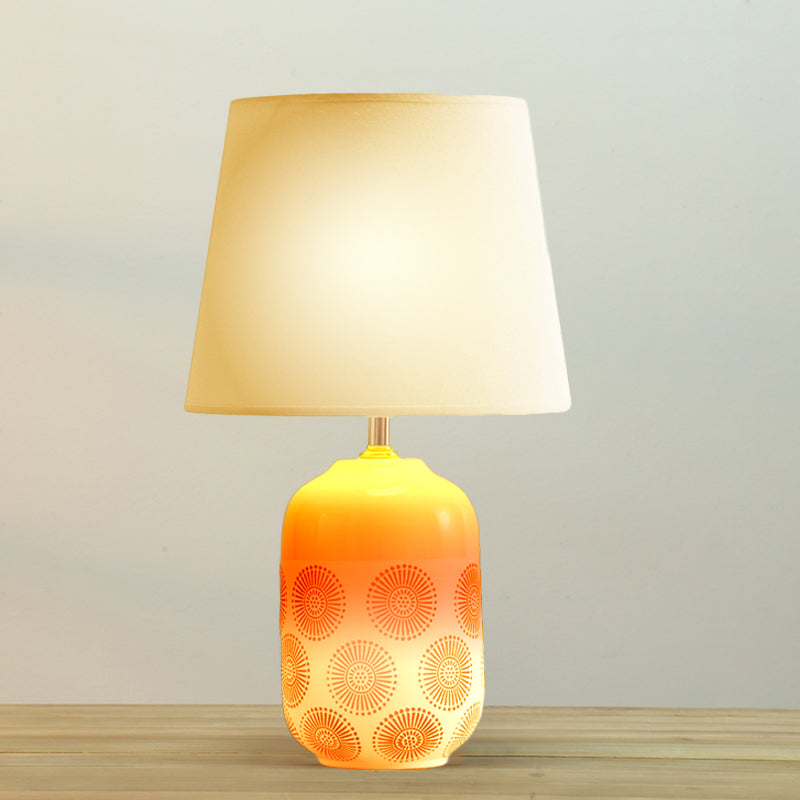 Keramische taps toelopende tafellamp minimaal 1 lamp wit/roze afwerking nachtlicht met stofschaduw voor woonkamer