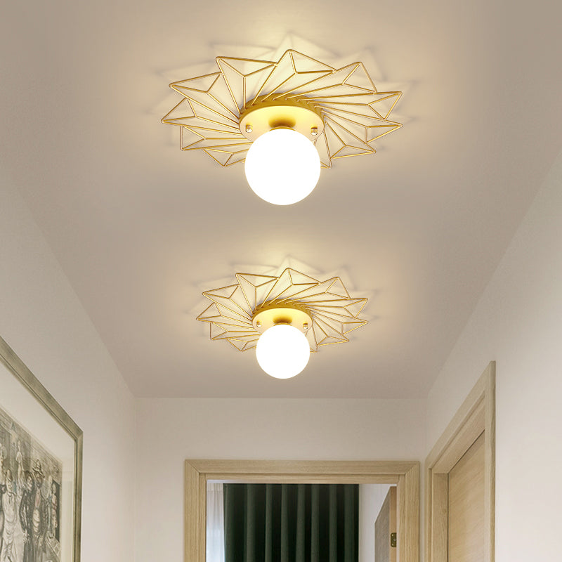 Industrial Ceiling Light Creative Flush Mount Ceiling Light Fixture with Glass Shade