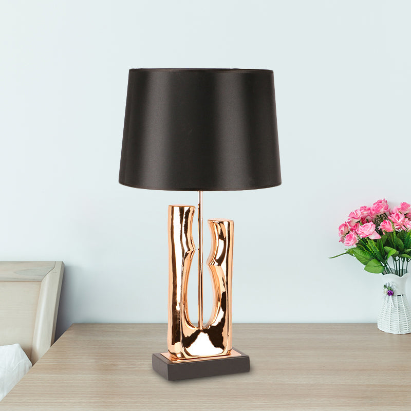 Barrel Fabric Table Light Contemporary 1 Head Black Finish Creative Desk Lamp for Bedroom