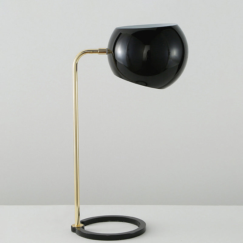 Moderne Scandinavische geometrische tafellamp ijzer 1 kop woonkamer plug-in bureaulamp in zwart
