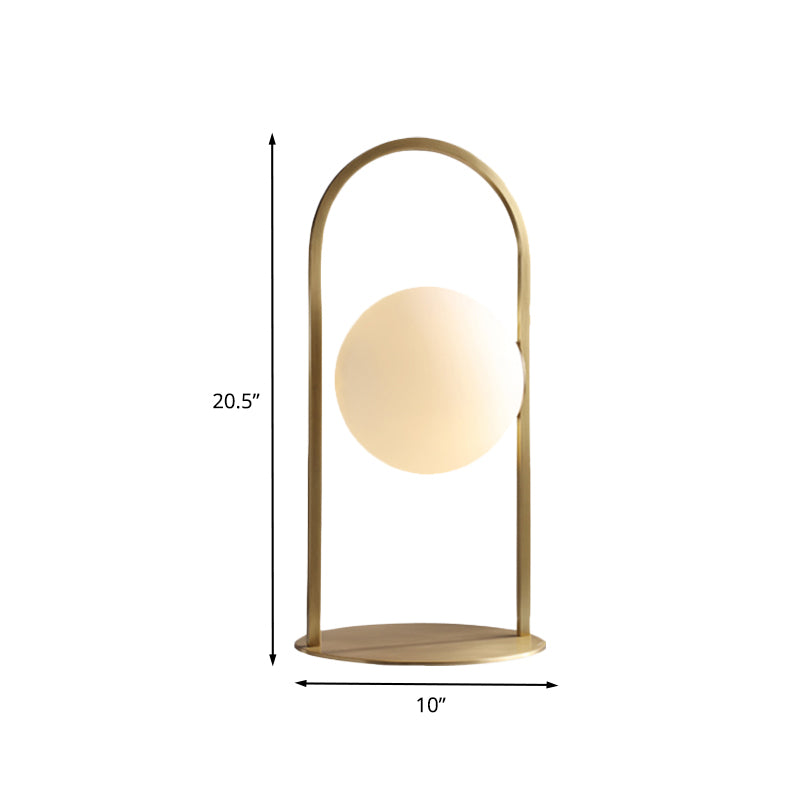 Post moderner ovaler Ringtisch Leuchte Metall 1 Glühbirnen Wohnzimmer Schreibtischlampe in Messing mit Ballmilchglasschatten