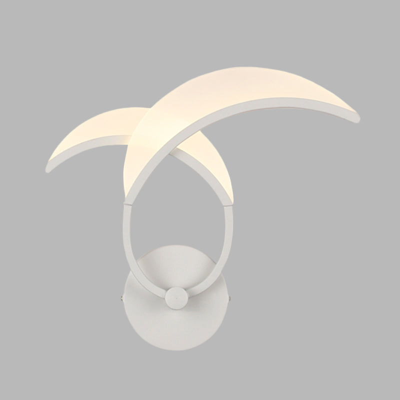 White Double Curved Linear Wall Lighting Minimalist LED Metallic Wall Mount Sconce in Warm/White Light with Meniscus Acrylic Shade