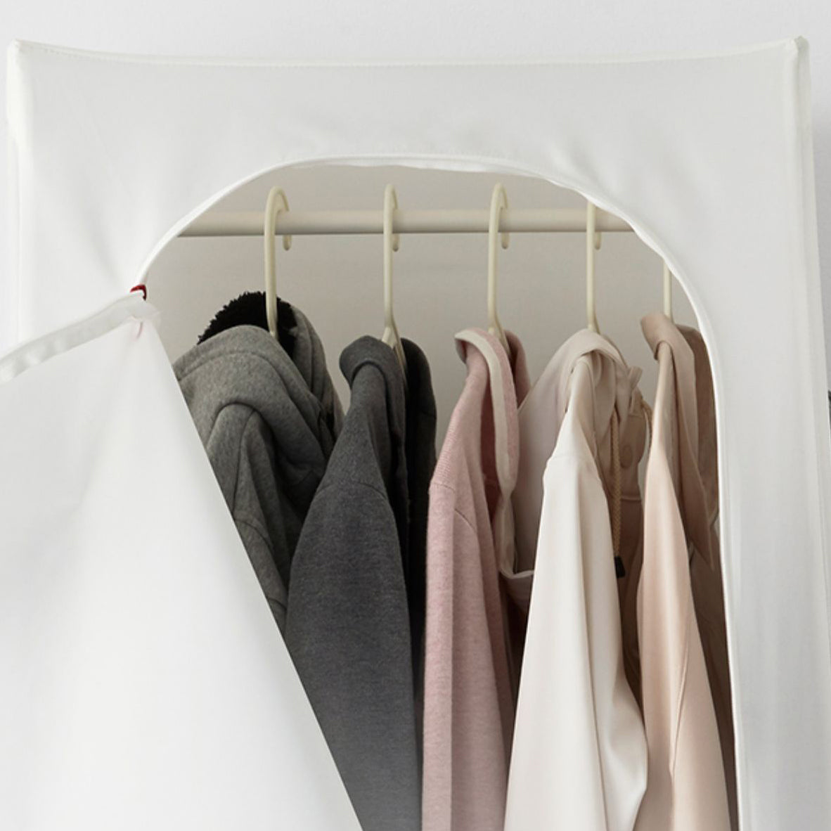 Modern Freestanding Wardrobe Armoire Metal Wardrobe with Clothes Rail