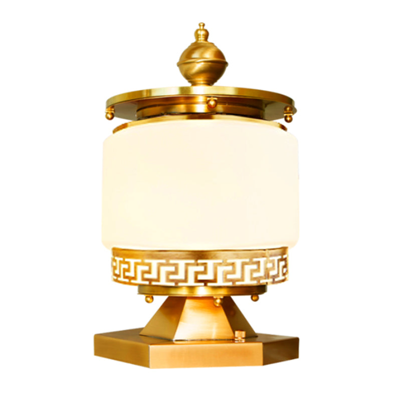 Round Shape Metal Outdoor Light Modern 1 Light Solar Pillar Lamp in Brass