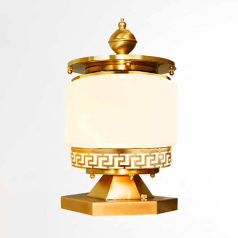 Round Shape Metal Outdoor Light Modern 1 Light Solar Pillar Lamp in Brass