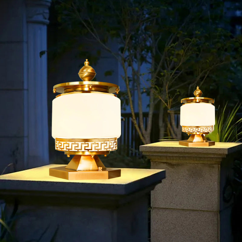 Round Shape Metal Outdoor Light Modern 1 Light Solar Pillar Lamp in Brass