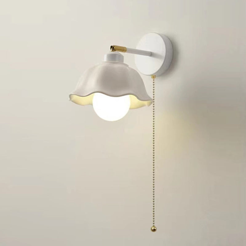 Creative Wall Light Fixture Modern Wall Light Sconce with Glass Shade for Bedroom