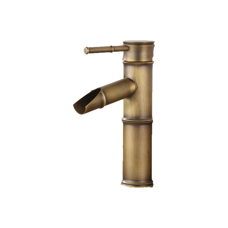 Vintage Wide Spread Bathroom Faucet 1-Handle Lavatory Faucet