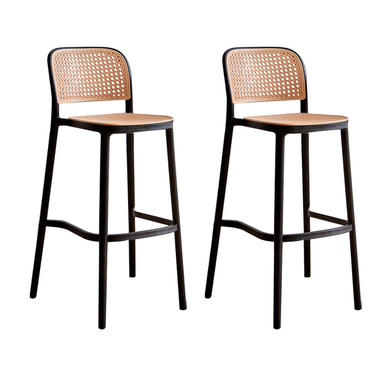 Modern Style Plastic Counter Stool Low Back Barstool with Footrest