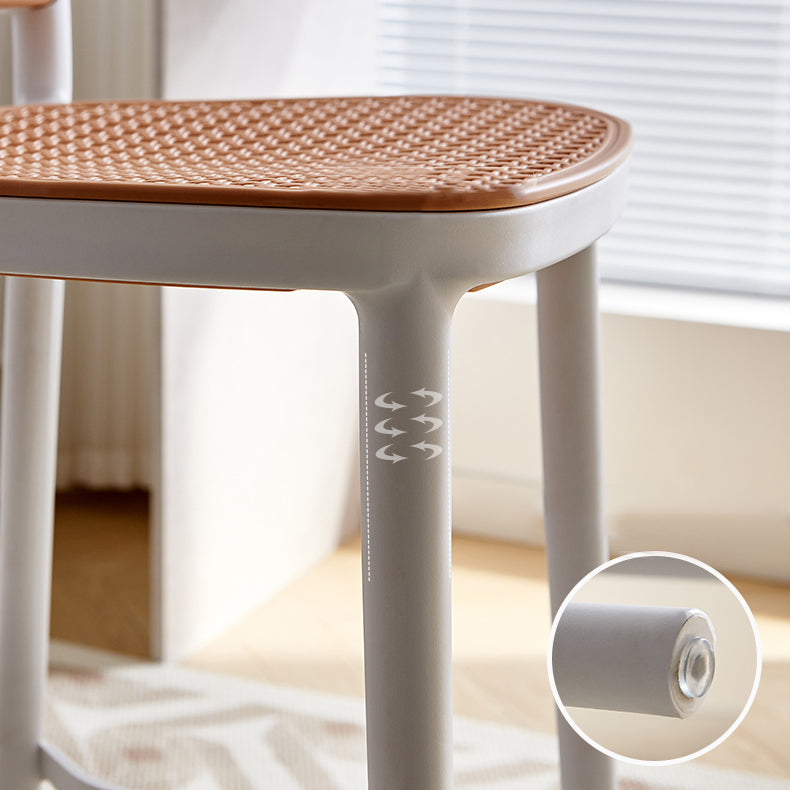 Modern Style Plastic Counter Stool Low Back Barstool with Footrest