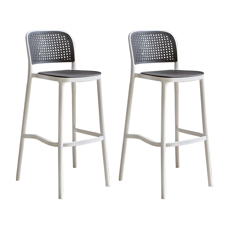 Modern Style Plastic Counter Stool Low Back Barstool with Footrest