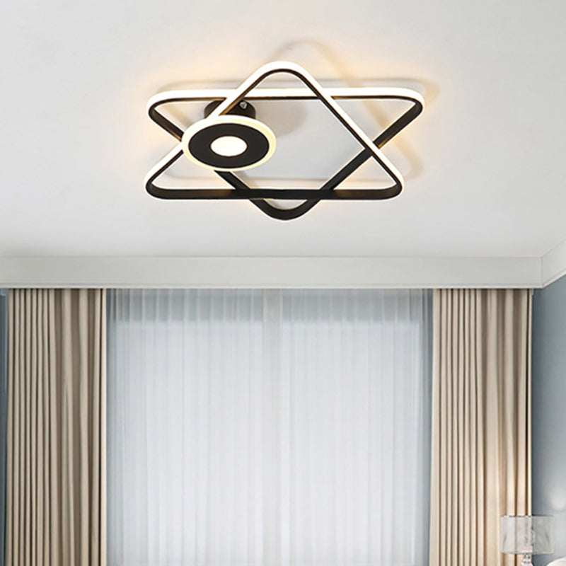 Schwarz/Weiß Doppeldreieckige Rahmen Deckeneinbau Minimalistische Acryl LED Flush Leuchte im warmen/weißen Licht