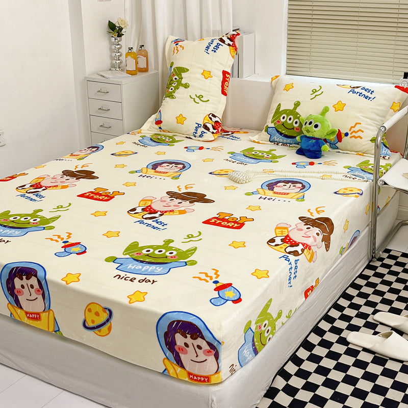 Modern Bed Sheet Set Cartoon Print Flannel Fitted Sheet for Bedroom