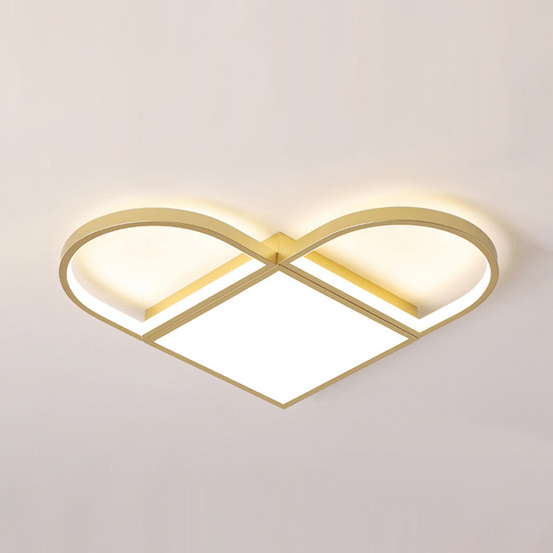 Loving Heart Ceiling Light Fixture Cartoon Acrylic LED Living Room Flush Mount Lamp in Gold