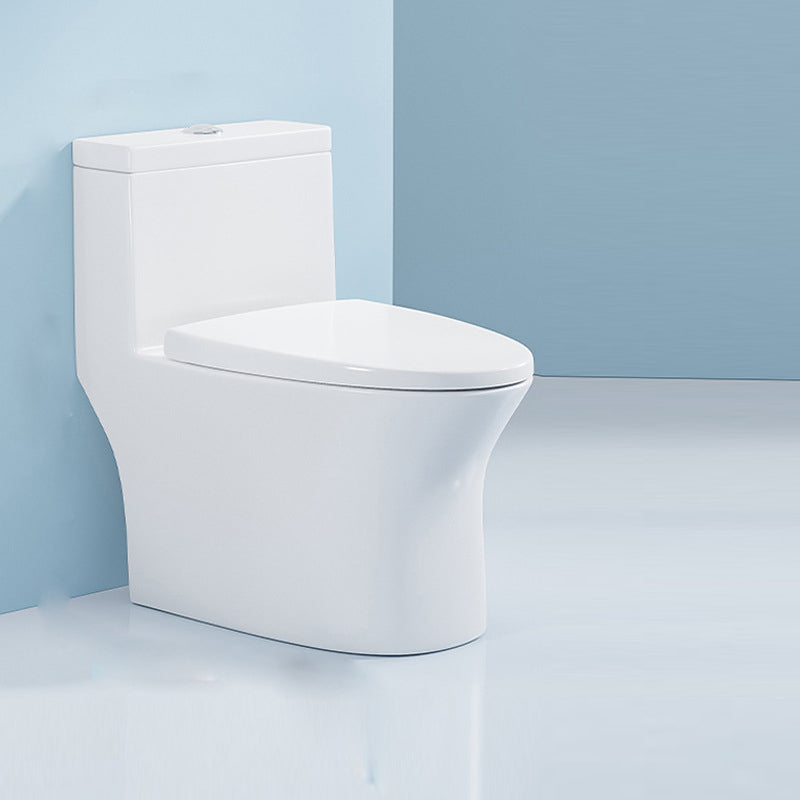 Traditional Floor Mounted Flush Toilet One Piece Toilet Siphon Jet Toilet