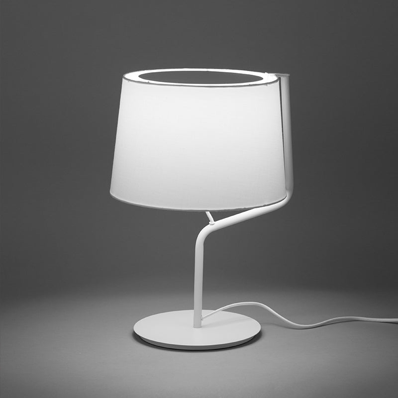 Trommelstofftisch-Beleuchtung minimalistische 1-Licht-weiße Nachtständer mit gebeuterem Arm