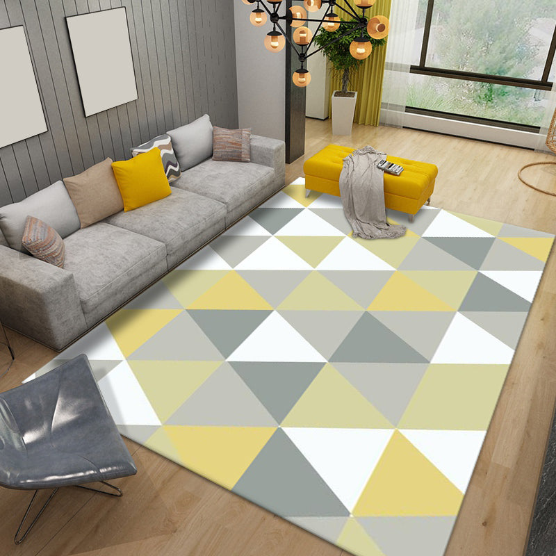Simplicity Diamond Rug Beige Polyester Area Rug Stain Resistant Rug for Bedroom