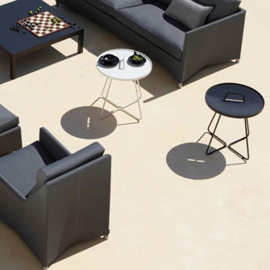 Modern Style Round Side Table Aluminum Rust Resistant Patio Table