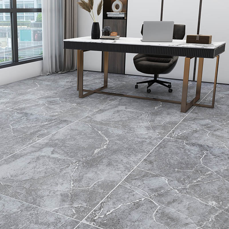 PVC Flooring Waterproof Fire Resistant Smooth PVC Wooden Effect Flooring