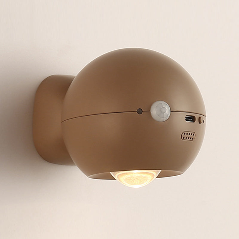 Modernism Single Polished Wall Mounted Sconce Metal Wall Light for Bedroom