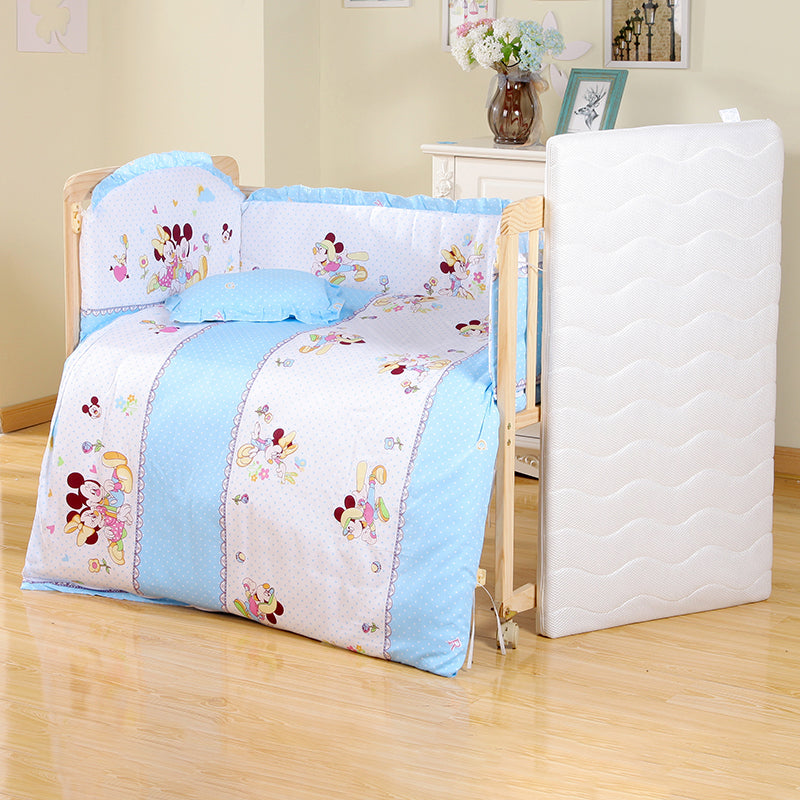 Solid Wood Rocking Baby Crib Cradle Rectangle with 4 Wheels Cradle