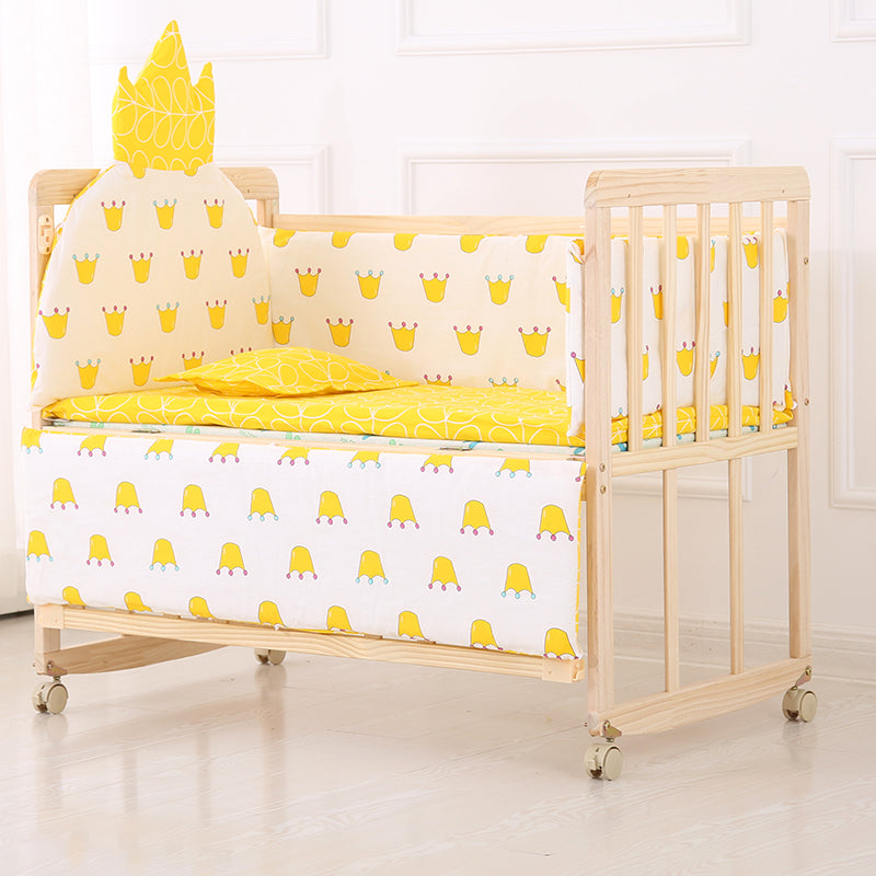 Solid Wood Rocking Baby Crib Cradle Rectangle with 4 Wheels Cradle