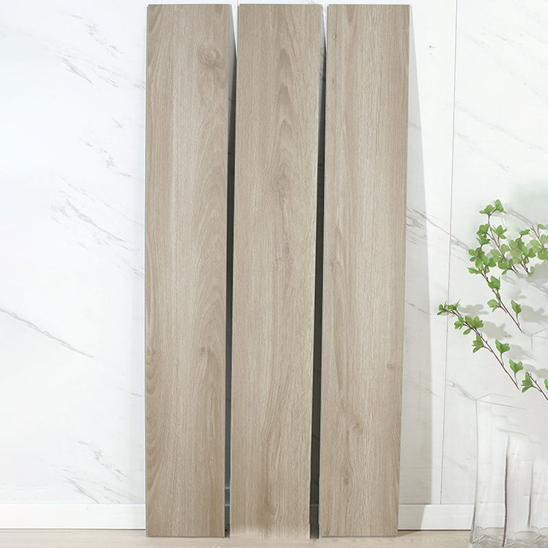 Modern Natural Finish Laminate Flooring Waterproof Smooth Laminate Plank Flooring