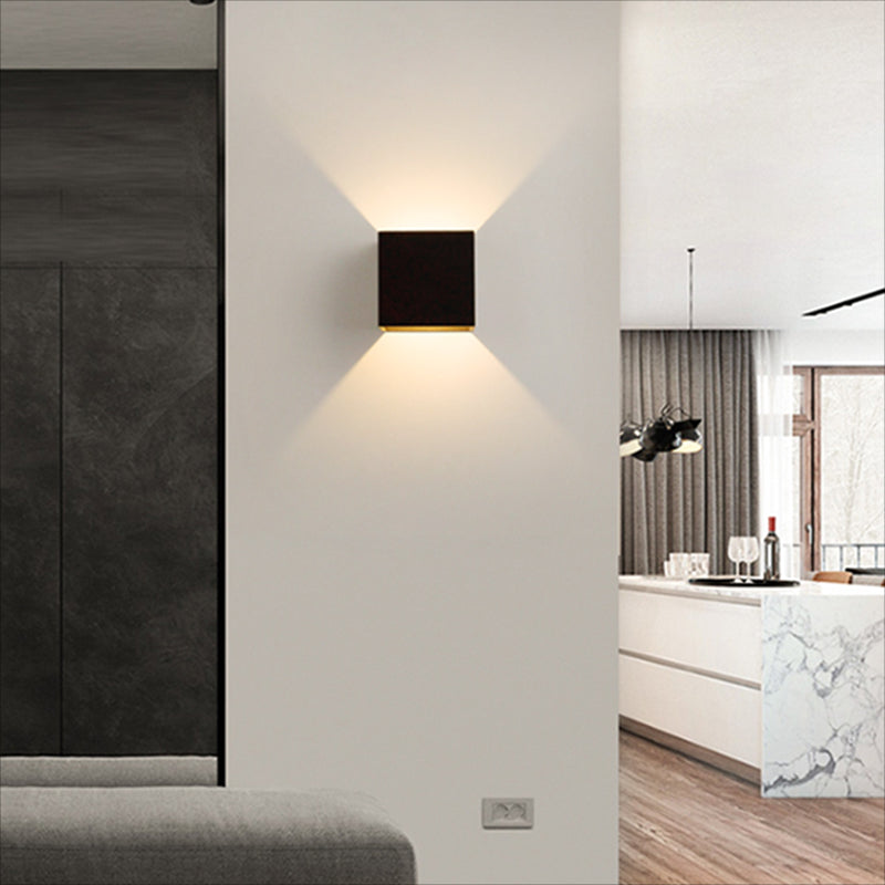 Modern Square Wall Lamp Simplicity Metal Wall Mounted Light Fixture
