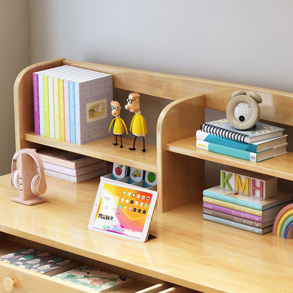 Wooden Desk Kids Desk 23.6" W Bedroom Writing Corner Kids Desk and Chair