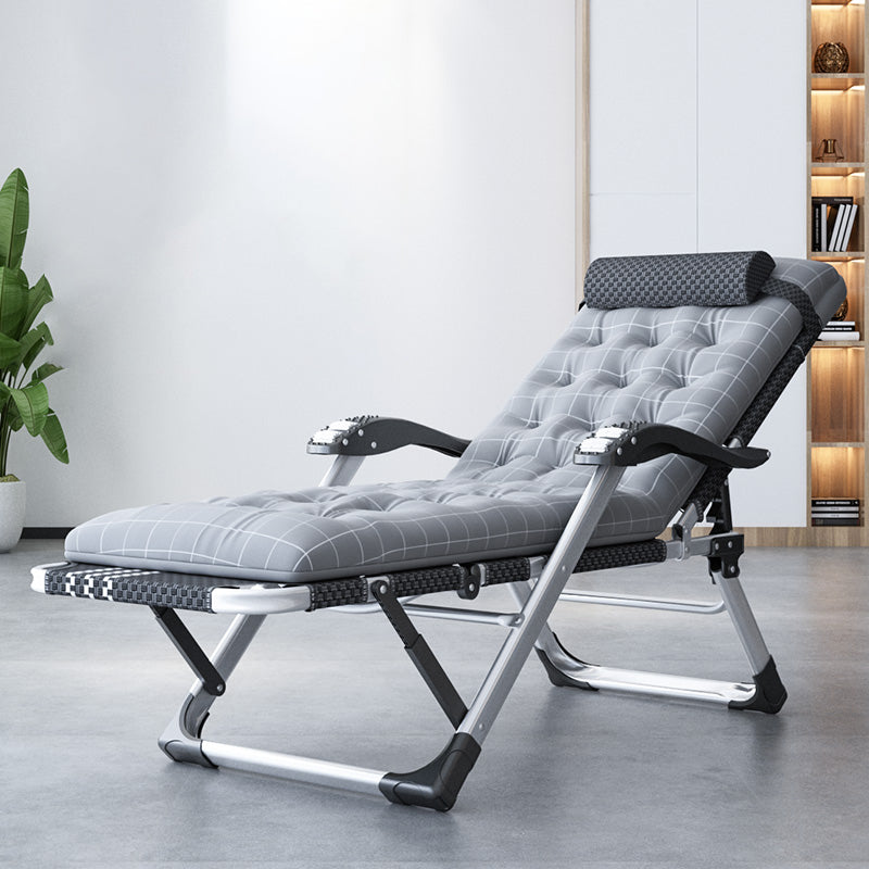 Modern Style Metal Frame Standard Recliner Foldable Recliner Chair