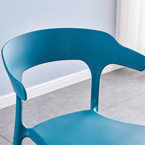 Nordic Armrest Stackable Acrylic Chair with Acrylic Legs for Dining Room