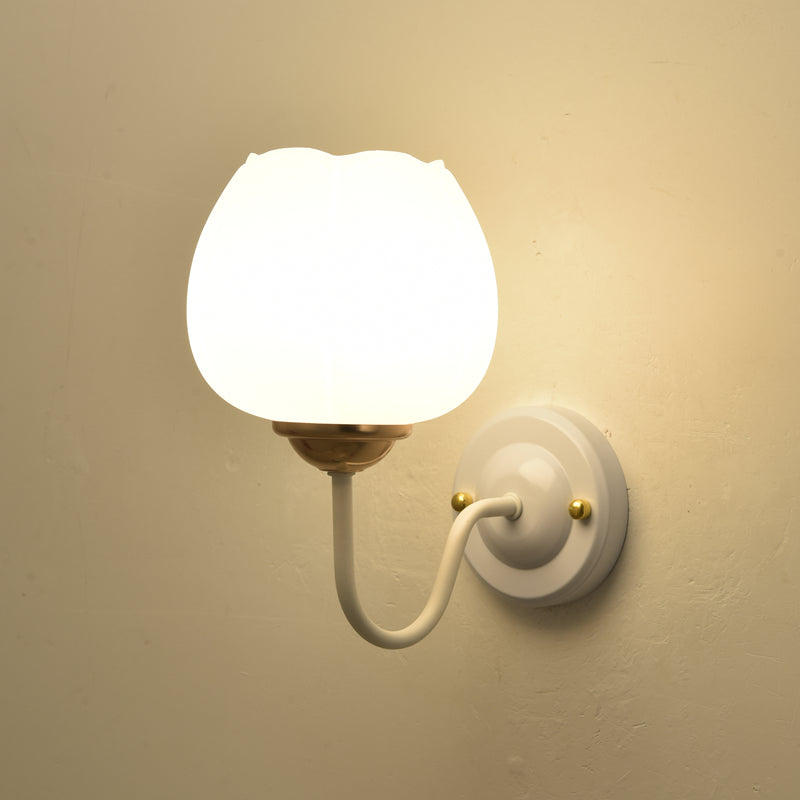 Modern Simple Vanity Light Ball Shape Vanity Lamp with Glass Shade for Shower Room