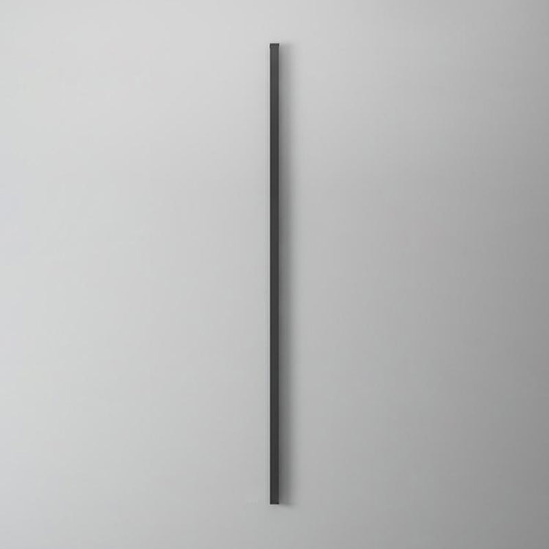 Linear Shape Metal Wall Light Modern 1-Light Wall Mount Lighting in Black