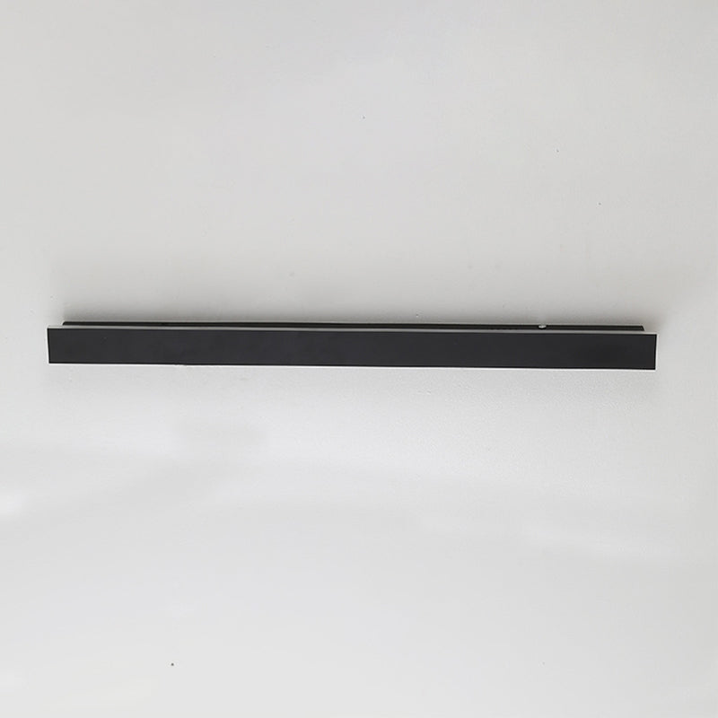Linear Shape Metal Wall Light Modern Style 1 Light Wall Mount Lighting in Black