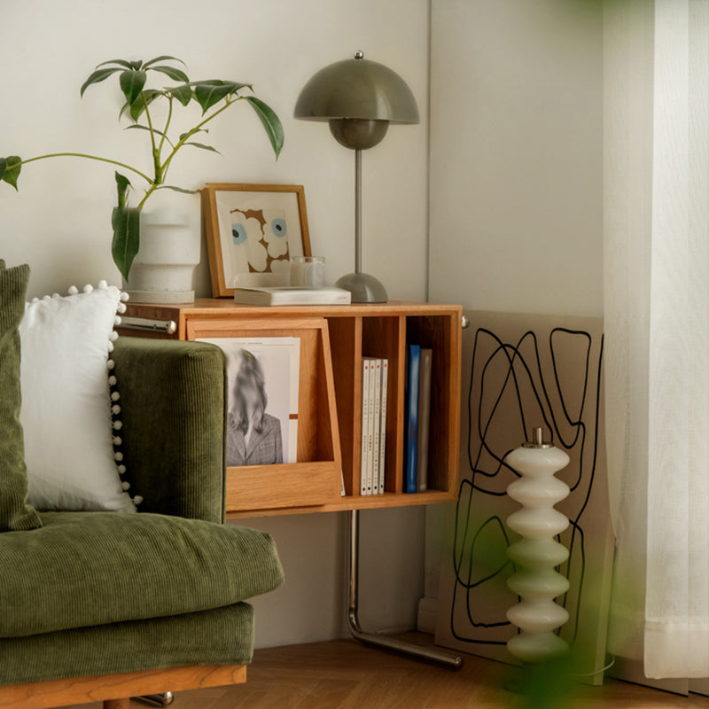 Modern Style Solid Wood Bookshelf Closed Back Bookcase with Doors