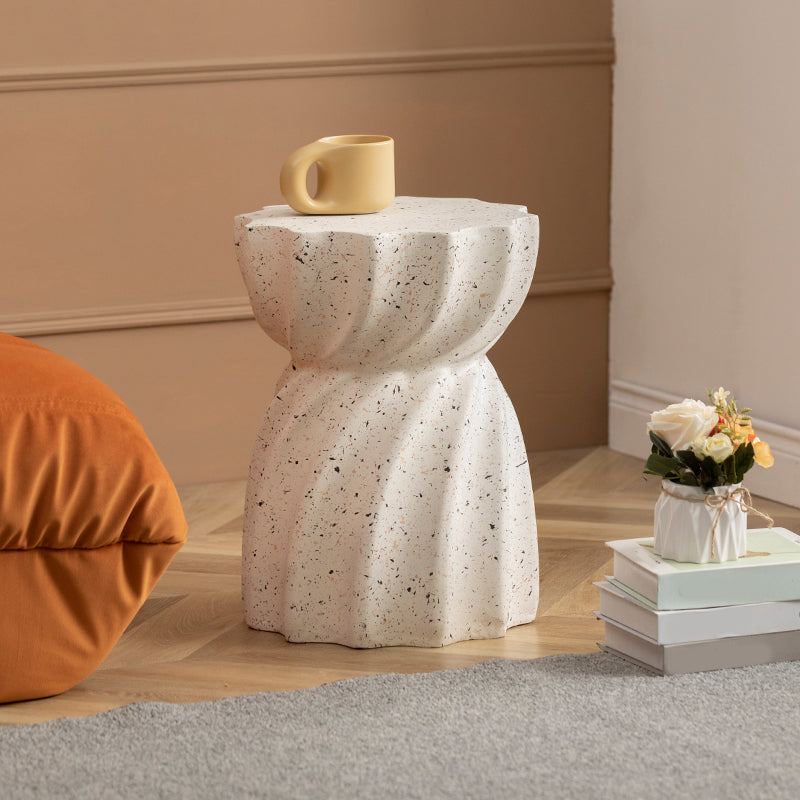 Contemporary 13.8-inch End Table Pedestal Beige Nesting Table