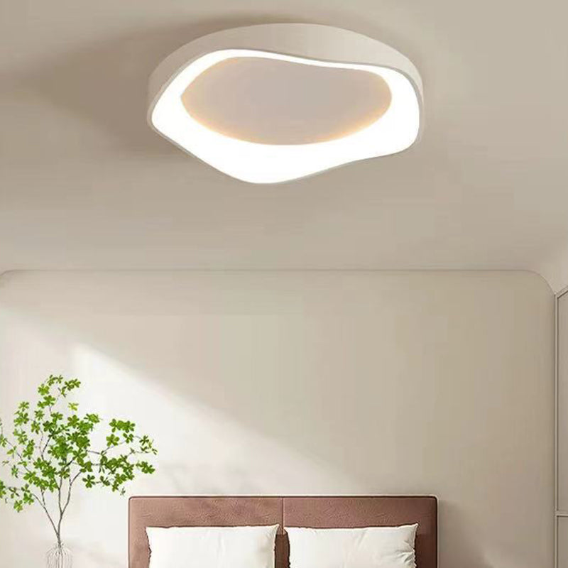 Geometric Shape Metal Flush Light Modern Style 1 Light Flush Mount Ceiling Lights in White